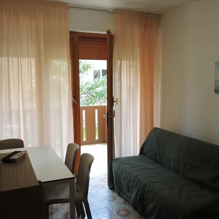 Superb Flat With Balcony Near The - Beahost Apartament *