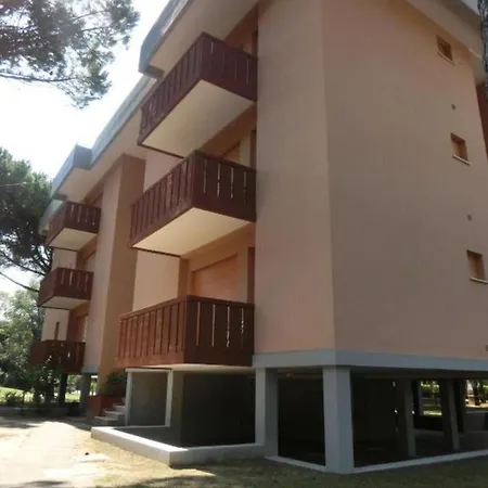 Relaxing Flat With Balcony In Pineda Daire